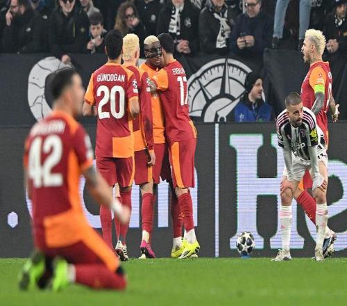 湖人球员观,约基奇快发,球失误,8波体育首页,即时比分,比分直播,足球比分直播,8波官网